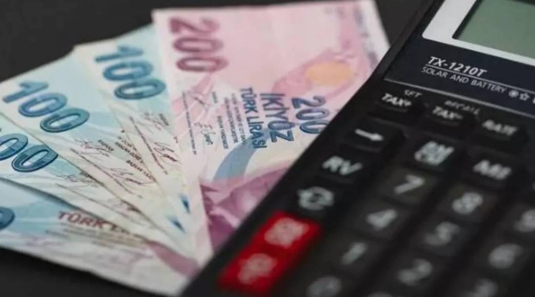 Birikimini korumak isteyen mevduata yüklendi: İşte en yüksek faiz veren bankalar... 4